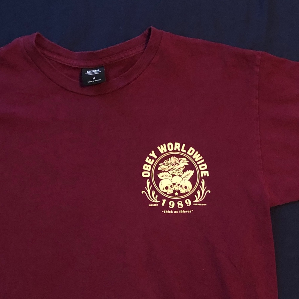 Maroon obey worldwide med tee